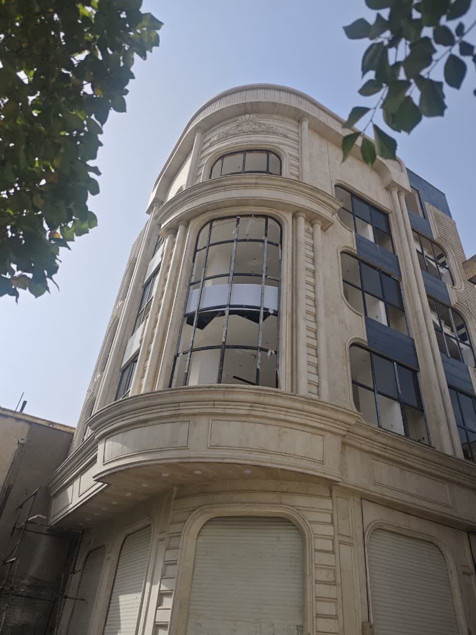 پنجره های حلالی