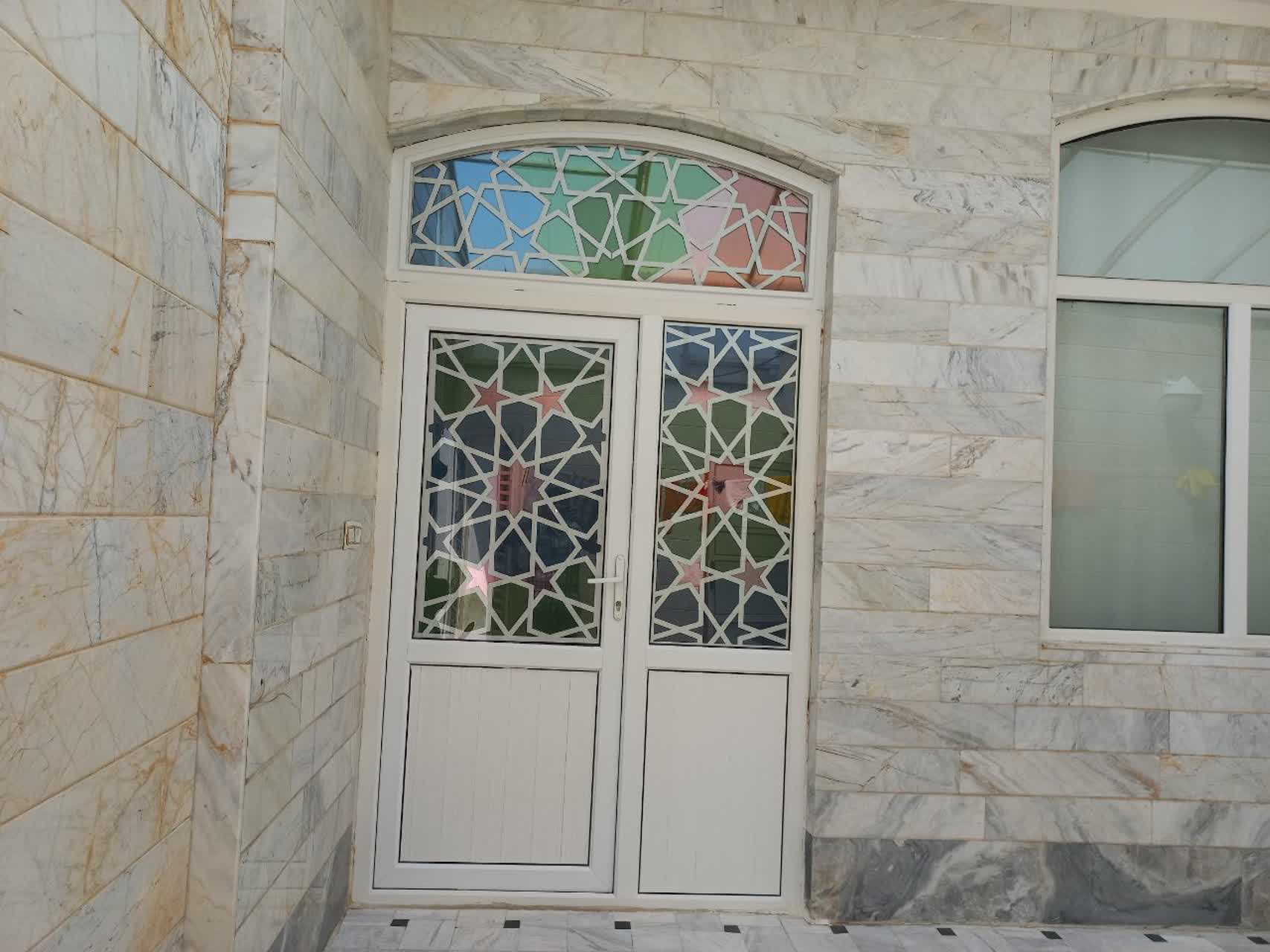 يکتا پنجره قم